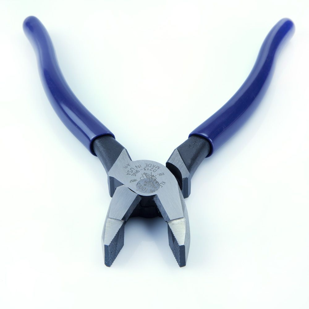 TENAZA LINIERO DE 8", MARCA KLEIN TOOLS, MODELO D213-8NE
